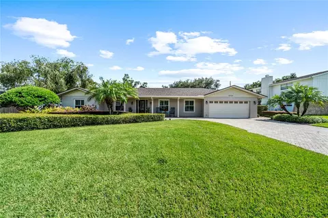 6729 Maybole Pl, Temple Terrace, FL 33617