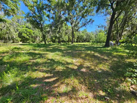 E Keysville Road, Lithia, FL 33547