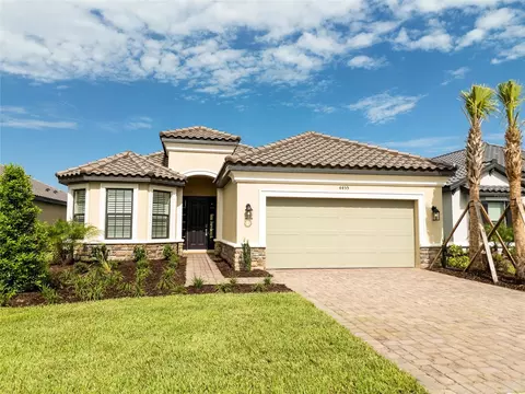 4455 Garofalo Rd, Wesley Chapel, FL 33543