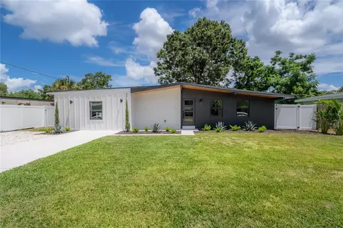 3707 W Wallace Ave, Tampa, FL 33611