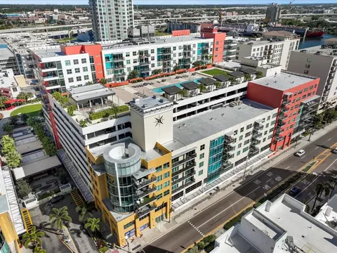 1208 E Kennedy Blvd #829, Tampa, FL 33602