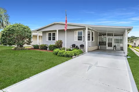 5733 Pawnee St, Zephyrhills, FL 33542