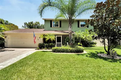 4017 Bell Grande Dr, Valrico, FL 33596