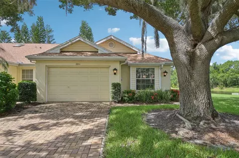 2011 Fall River Ct, Sun City Center, FL 33573