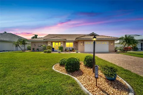 2014 New Bedford Dr, Sun City Center, FL 33573