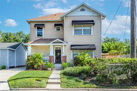 2813 W Estrella St, Tampa, FL 33629