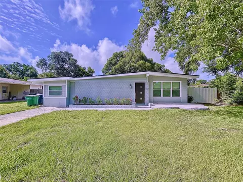 4014 W Wyoming Ave, Tampa, FL 33611