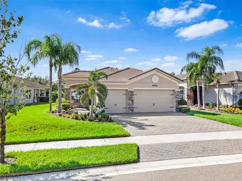 30356 Tristania Ct, Wesley Chapel, FL 33543