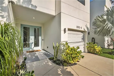 202 N Manhattan Ave #2, Tampa, FL 33609