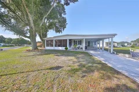 3619 Castle Dr, Zephyrhills, FL 33540