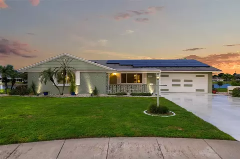 1007 Andover Cir, Sun City Center, FL 33573