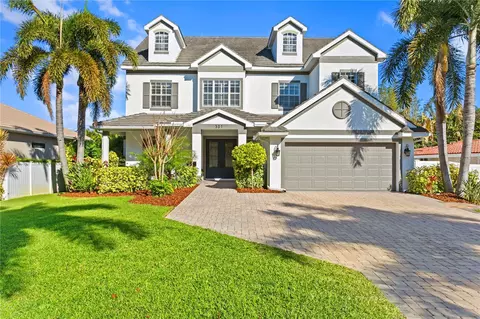 301 Toledo Way NE, Saint Petersburg, FL 33704