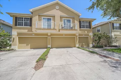 6724 Eagle Feather Dr, Riverview, FL 33578 photo 1