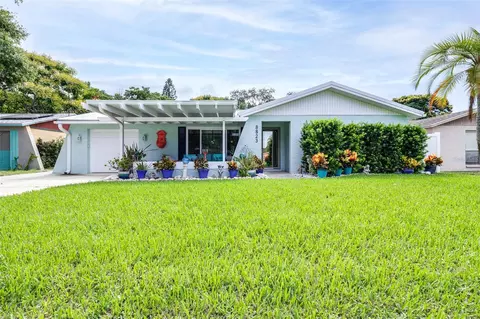8823 Orange Blossom Dr, Seminole, FL 33772