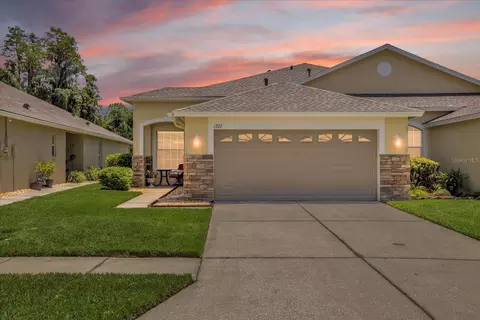 1322 Ambridge Dr, Wesley Chapel, FL 33543