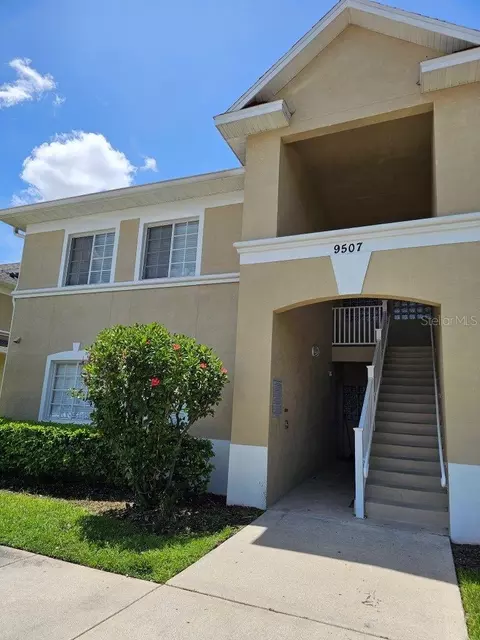 9507 Grovedale Cir #201, Riverview, FL 33578