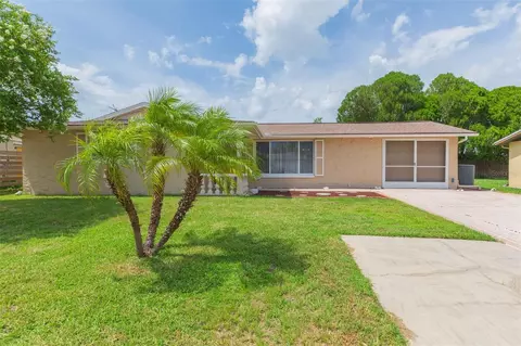 7031 Cutty Sark Dr, Port Richey, FL 34668
