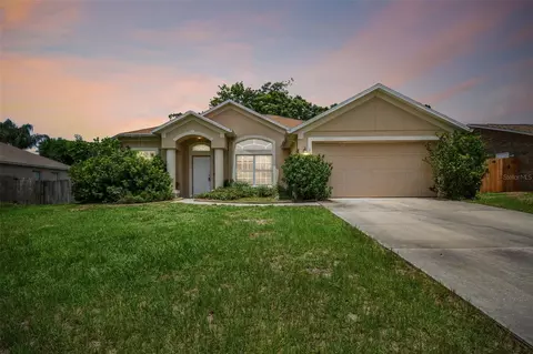 1561 E Merrick Dr, Deltona, FL 32738