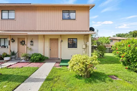 4012 Pine Limb Ct, Tampa, FL 33614