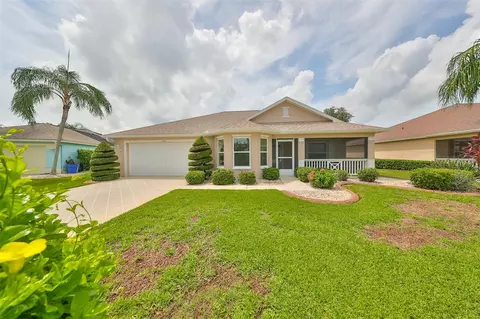 1207 Caloosa Creek Ct, Sun City Center, FL 33573