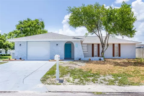 6548 Lenoir Dr, Port Richey, FL 34668