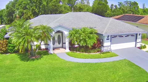 706 Santa Maria Dr, Winter Haven, FL 33884