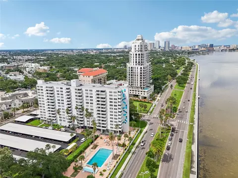 2401 Bayshore Blvd #807, Tampa, FL 33629