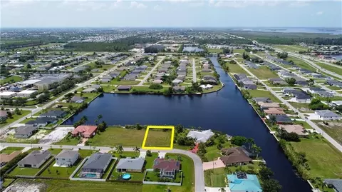 2926 SW 2nd Ln, Cape Coral, FL 33991