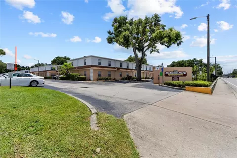 4718 Christa Ct #320, Tampa, FL 33614