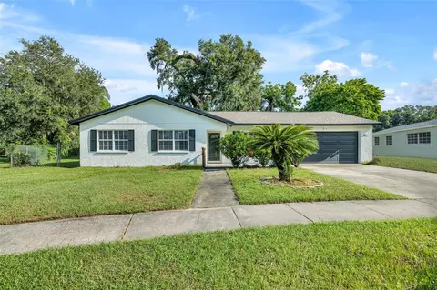 2912 Forest Cir, Seffner, FL 33584 photo 1