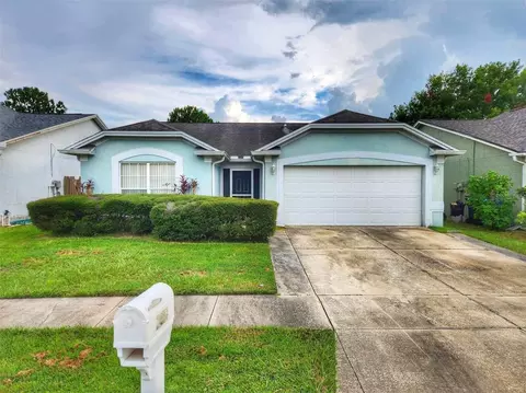 11213 Bramblebrush St, Tampa, FL 33624