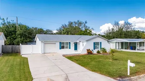 6056 Francis Dr, Apollo Beach, FL 33572