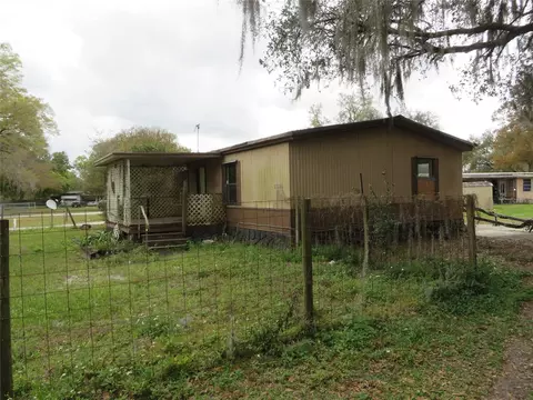 33306 Arthur Dr, Wesley Chapel, FL 33543