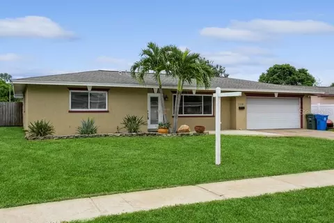 2814 23rd Ave W, Bradenton, FL 34205