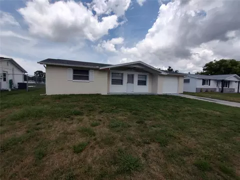 7305 Ashwood Dr, Port Richey, FL 34668