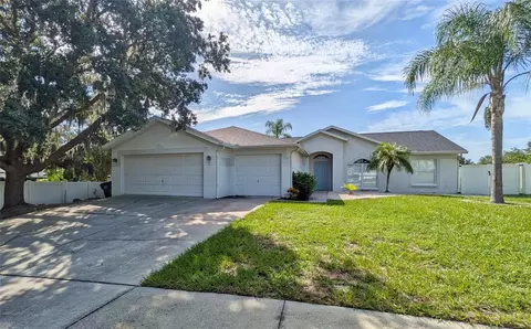 12813 Raysbrook Dr, Riverview, FL 33569
