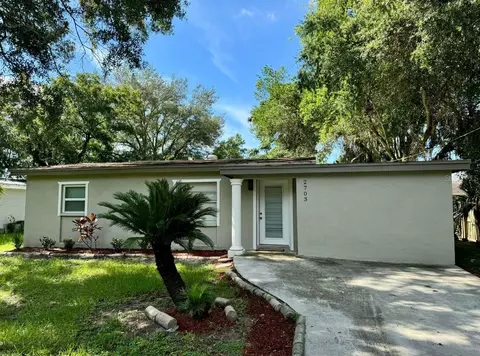 2703 E 98th Ave, Tampa, FL 33612
