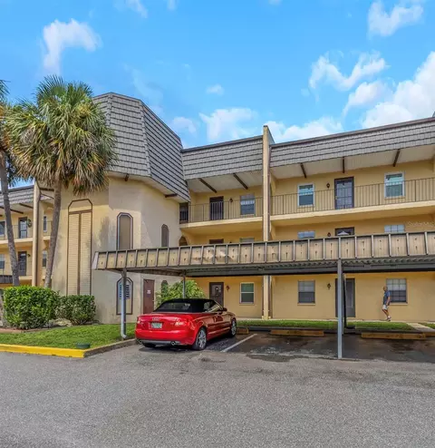 8699 Bardmoor Blvd #304, Seminole, FL 33777