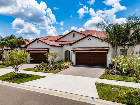 17231 Holly Well Ave, Wimauma, FL 33598
