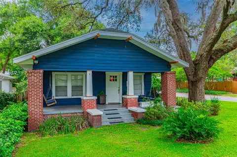 1028 E Powhatan Ave, Tampa, FL 33604