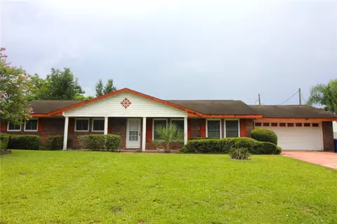 511 Charles Pl, Brandon, FL 33511