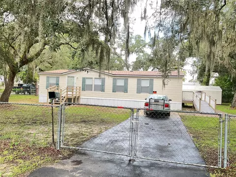 9351 Mango St, New Port Richey, FL 34654