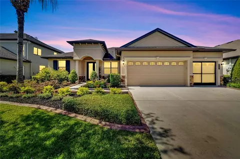 8007 Hampton Lake Dr, Tampa, FL 33647