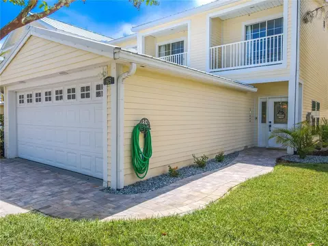 925 Woodbridge Ct, Safety Harbor, FL 34695
