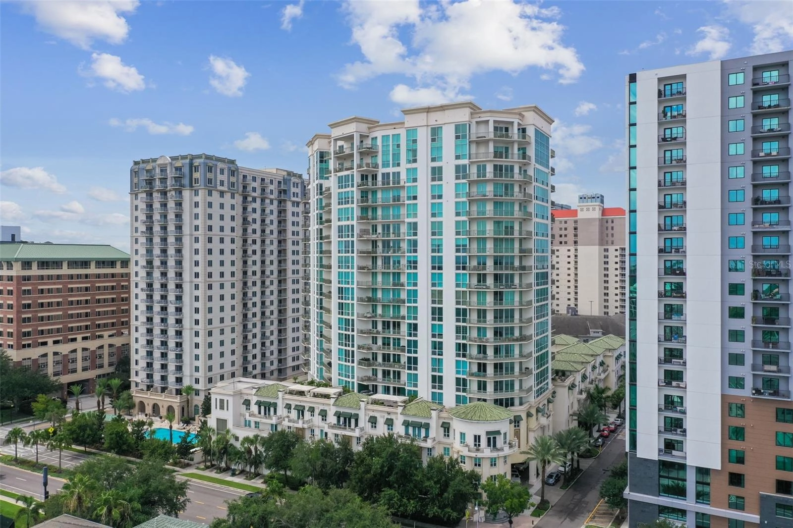 450 Knights Run Ave Unit 105  