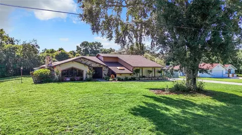 6046 Patricia Pl, Weeki Wachee, FL 34607