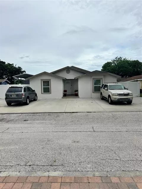 9606 Lambrook Ct, Tampa, FL 33615