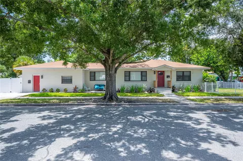 201 27th St S, Saint Petersburg, FL 33712