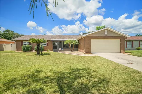 3814 Upland Pl, Valrico, FL 33594