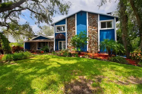 521 S Riverhills Dr, Temple Terrace, FL 33617